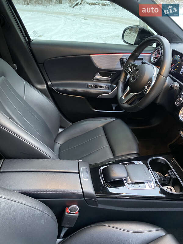 Седан Mercedes-Benz A-Class 2019 в Києві фото 39 Седан Mercedes-Benz A-Class 2019 в Києві