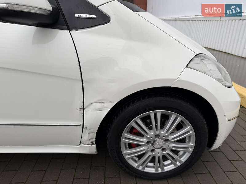 Хэтчбек Mercedes-Benz A-Class 2011 в Одессе фото 15 Хэтчбек Mercedes-Benz A-Class 2011 в Одессе
