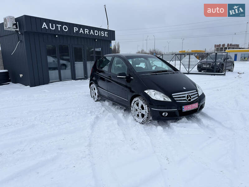 Mercedes-Benz A-Class 2011