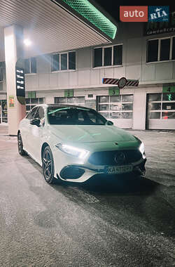 Седан Mercedes-Benz A-Class 2021 в Києві