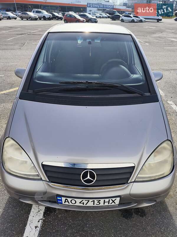 Mercedes-Benz A-Class 2000 Mercedes-Benz A-Class 2000
