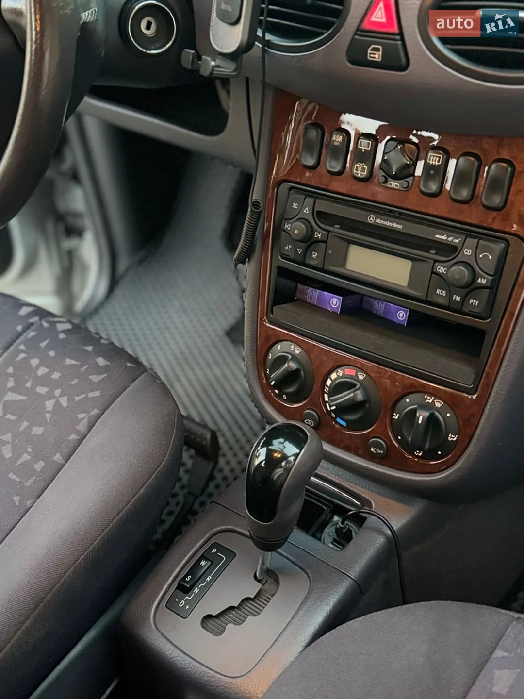 Mercedes-Benz A-Class 2002 VIN WDB1681331J800398 фото оголошення 10 з 22