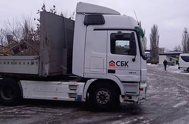 Тягач Mercedes-Benz Actros 2003 в Києві