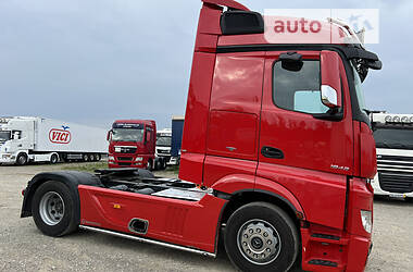 Тягач Mercedes-Benz Actros 2014 в Черновцах