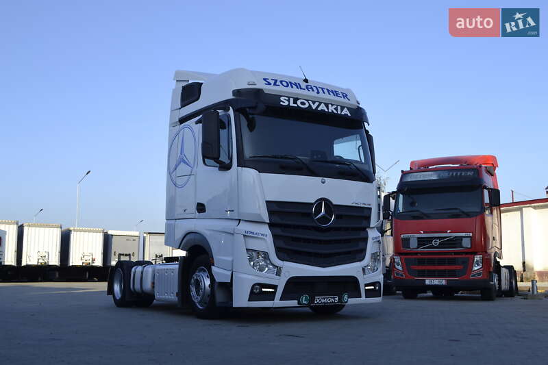 Тягач Mercedes-Benz Actros 2017 в Хусте