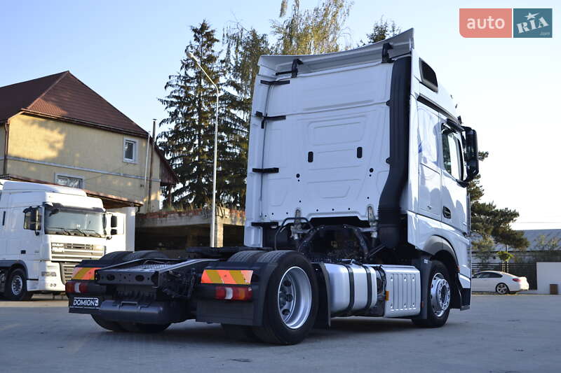 Тягач Mercedes-Benz Actros 2017 в Хусте