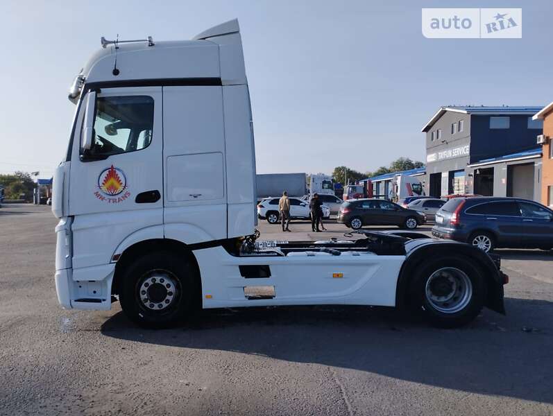 Тягач Mercedes-Benz Actros 2014 в Киеве