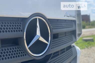 Тягач Mercedes-Benz Actros 2015 в Радехові