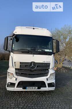 Тягач Mercedes-Benz Actros 2017 в 