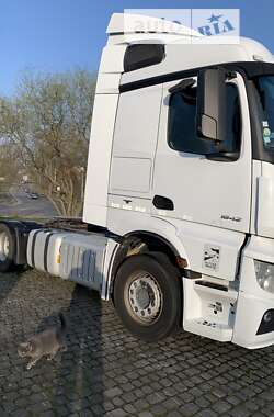 Тягач Mercedes-Benz Actros 2017 в 