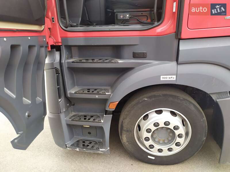 Тягач Mercedes-Benz Actros 2013 в Сумах