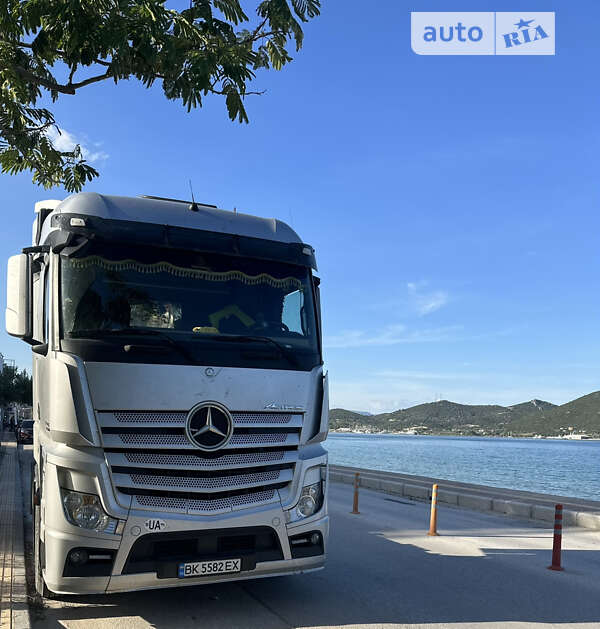 Тентованый Mercedes-Benz Actros 2012 в 
