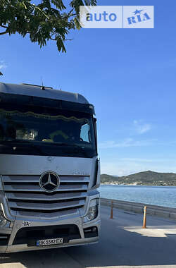 Тентованый Mercedes-Benz Actros 2012 в 