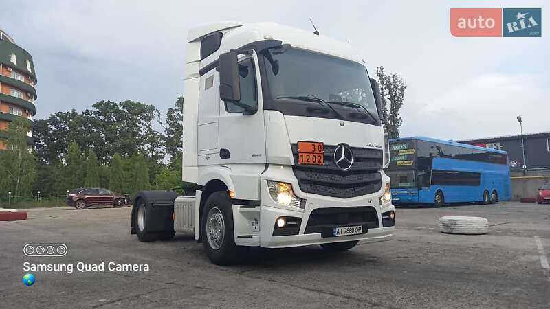 Тягач Mercedes-Benz Actros 2016 в Киеве