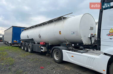 Бензовоз Mercedes-Benz Actros 2013 в 