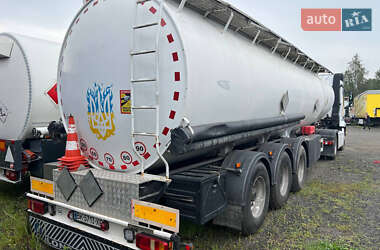 Бензовоз Mercedes-Benz Actros 2013 в 