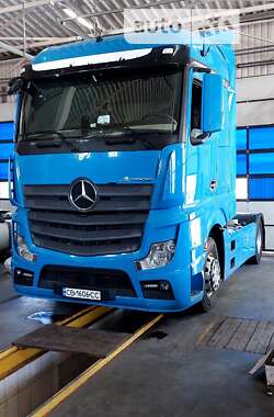 Тягач Mercedes-Benz Actros 2014 в Чернигове