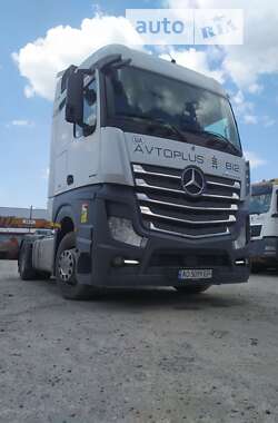 Тягач Mercedes-Benz Actros 2016 в Ужгороде