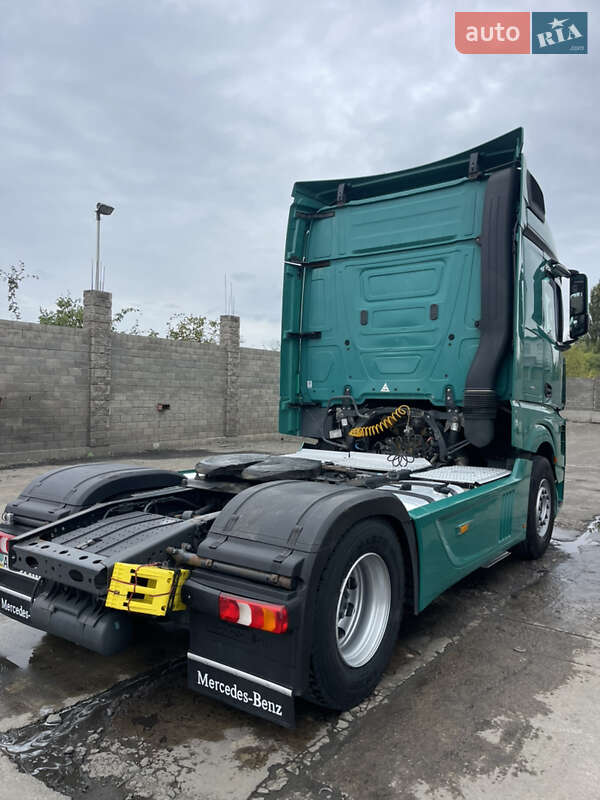 Тягач Mercedes-Benz Actros 2013 в Луцке