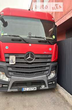 Тягач Mercedes-Benz Actros 2015 в Киеве