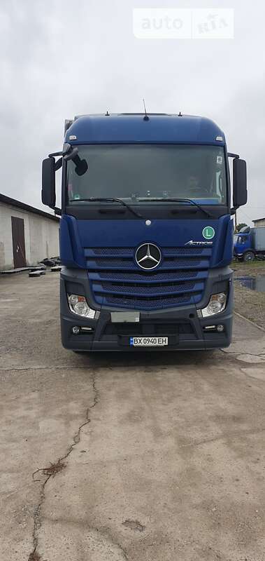 Тентованый Mercedes-Benz Actros 2015 в Славуте