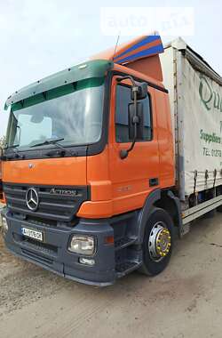 Тентованый Mercedes-Benz Actros 2005 в Киеве