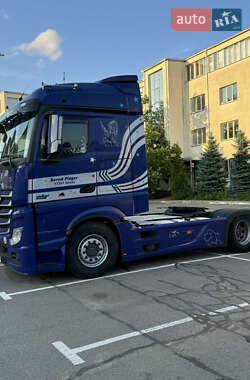 Тягач Mercedes-Benz Actros 2013 в Киеве