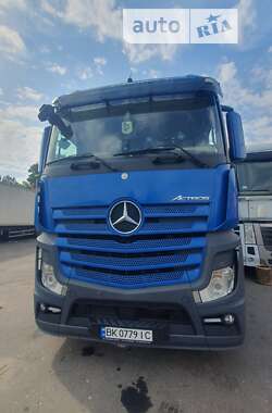 Тягач Mercedes-Benz Actros 2012 в Рівному