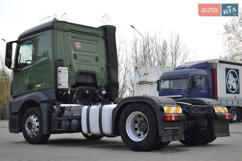 Тягач Mercedes-Benz Actros 2017 в Хусте