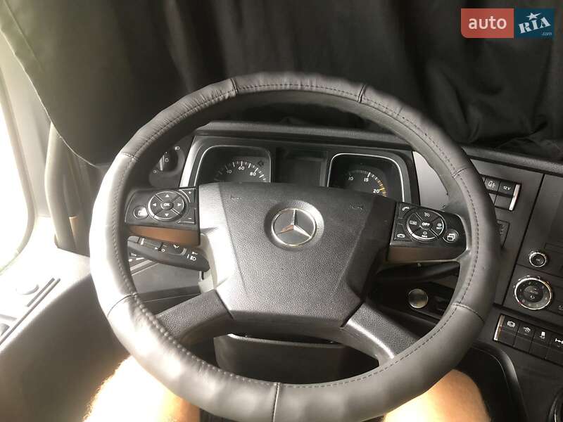Тягач Mercedes-Benz Actros 2013 в Львове