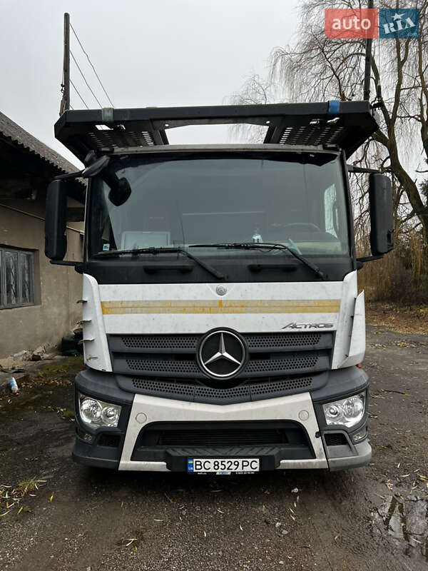 Автовоз Mercedes-Benz Actros 2013 в Самборі