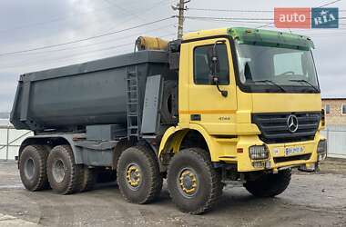 Самосвал Mercedes-Benz Actros 2004 в Хмельницком