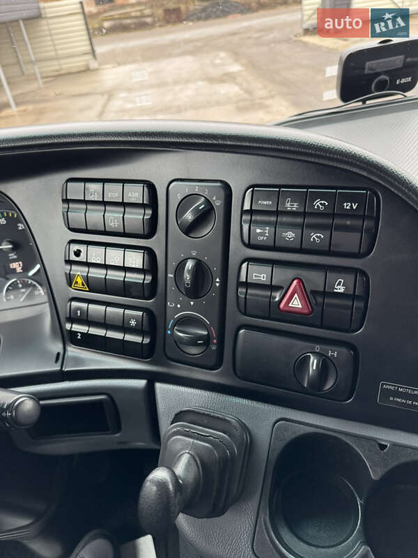 Автовоз Mercedes-Benz Actros 2013 в Вараше