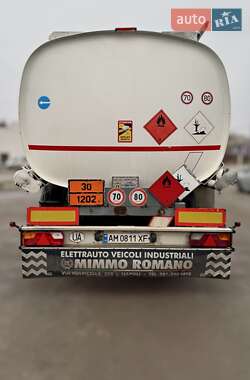 Бензовоз Mercedes-Benz Actros 2014 в 