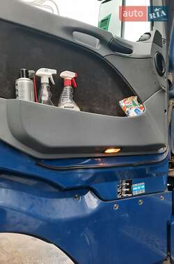 Тягач Mercedes-Benz Actros 2004 в 