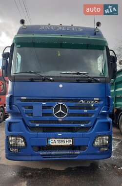 Тягач Mercedes-Benz Actros 2004 в 