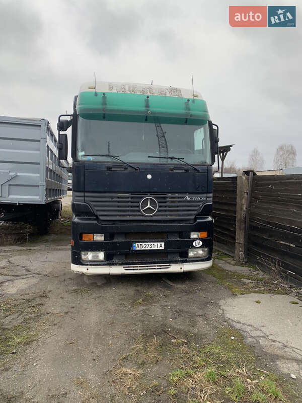 Самосвал Mercedes-Benz Actros 2001 в Казатине