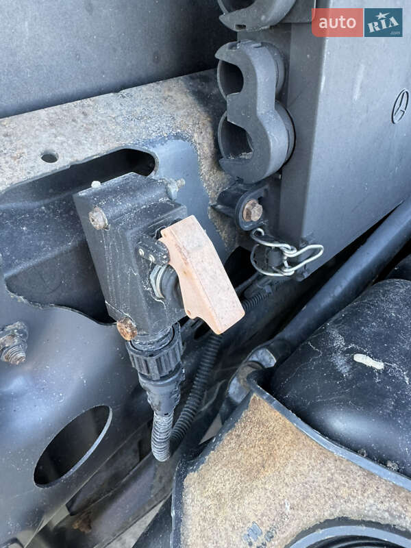 Тягач Mercedes-Benz Actros 2012 в Черновцах