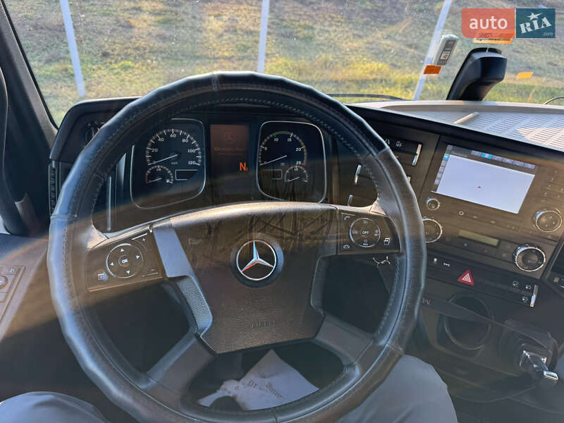 Тягач Mercedes-Benz Actros 2012 в Черновцах