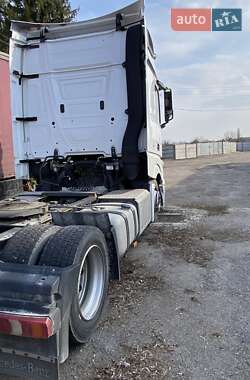 Тягач Mercedes-Benz Actros 2014 в 