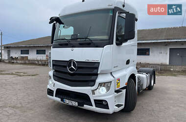 Тягач Mercedes-Benz Actros 2016 в 