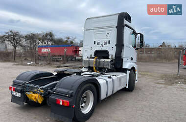 Тягач Mercedes-Benz Actros 2016 в 