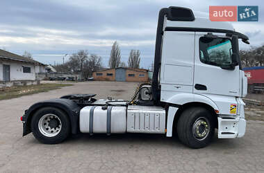 Тягач Mercedes-Benz Actros 2016 в 
