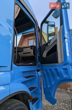 Тягач Mercedes-Benz Actros 2013 в 