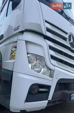 Тягач Mercedes-Benz Actros 2013 в 