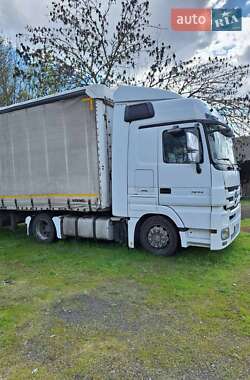 Тягач Mercedes-Benz Actros 2009 в 
