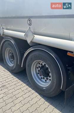 Бензовоз Mercedes-Benz Actros 2013 в 