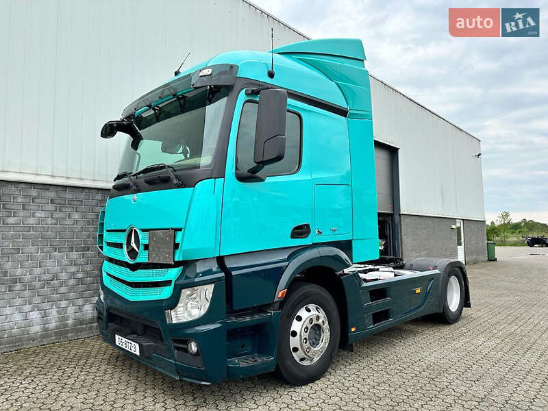 Тягач Mercedes-Benz Actros 2014 в 