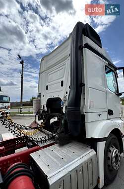 Тягач Mercedes-Benz Actros 2014 в 