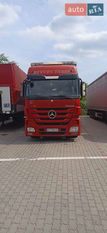 Тягач Mercedes-Benz Actros 2011 в Мукачевому